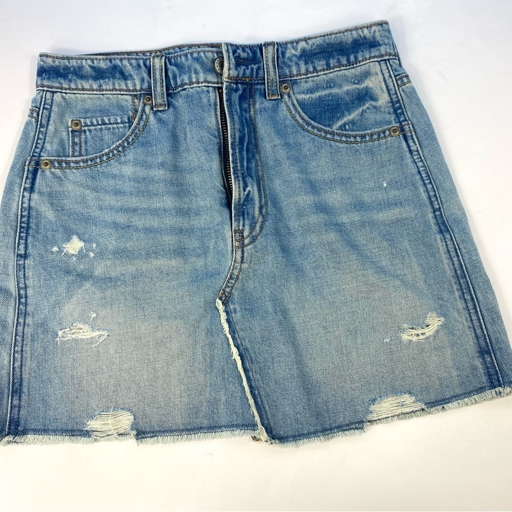 GAP Denim Girl’s High Rise Light Wash Destructed Denim Jean Skirt size 12